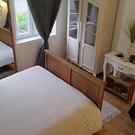 House In Jupille-sur-meuse With Terrace And Barbecue بيت للعطل